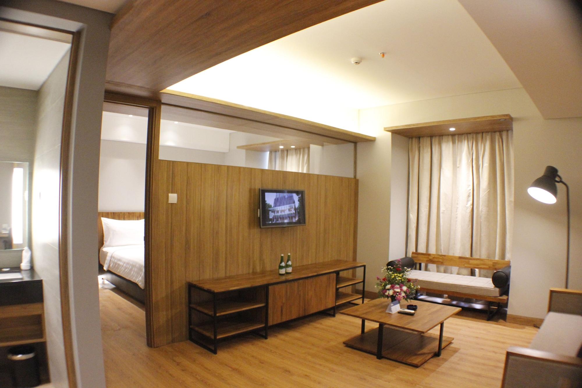 Batiqa Hotel Lampung Бандар-Лампунг Экстерьер фото